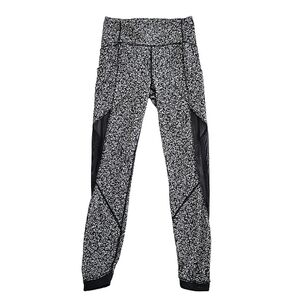 Lululemon Sole Training‎ 7/8 Tight Sheer Mesh Panel Daisy Dust Alpine Black